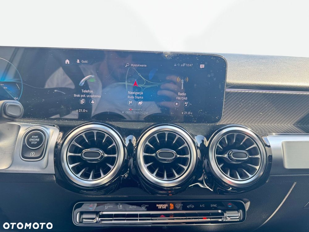 Mercedes-Benz GLB - 18