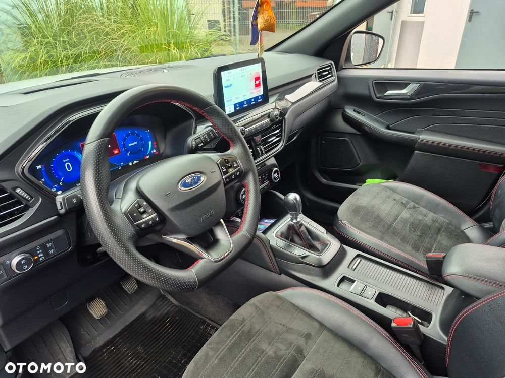 Ford Kuga 1.5 EcoBoost ST-LINE - 7