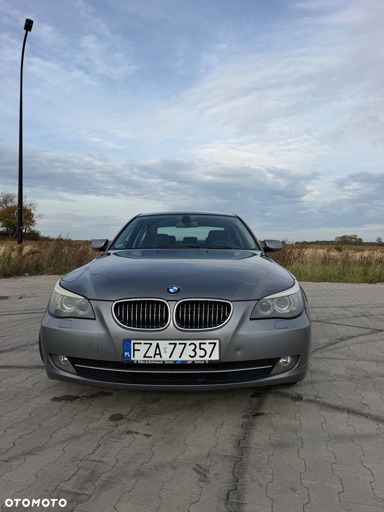 BMW Seria 5 523i - 6