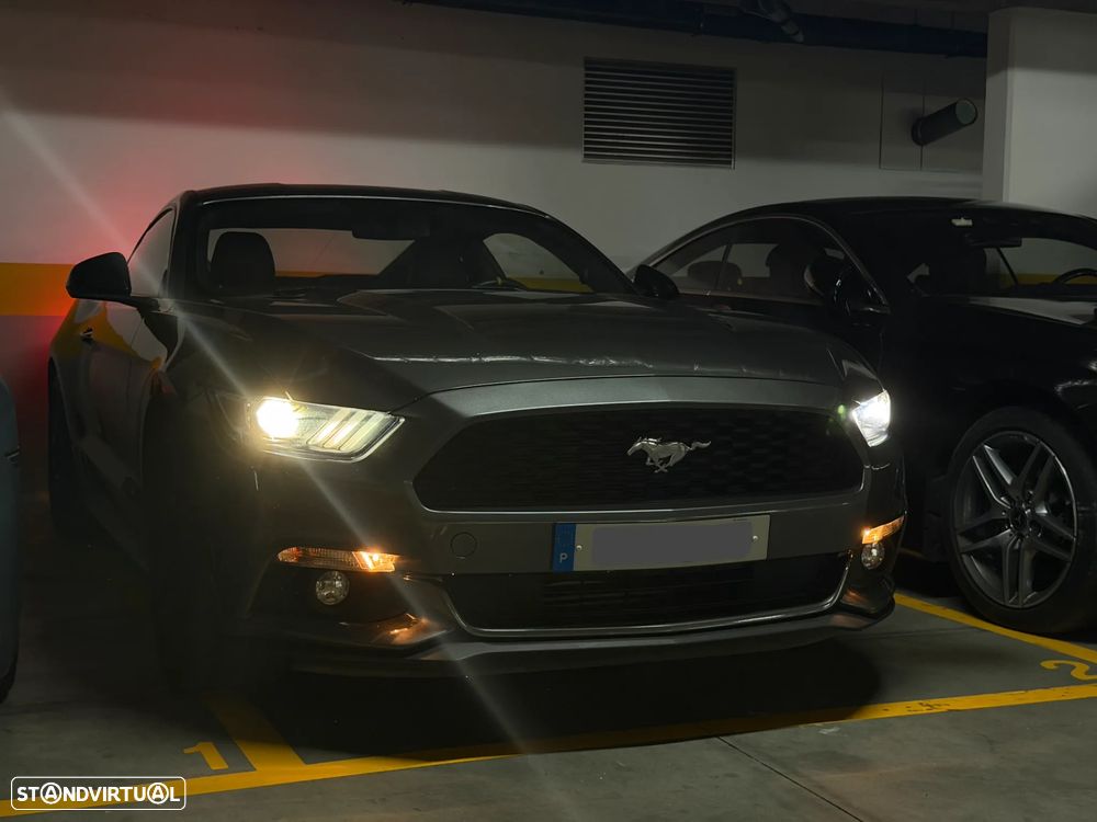 Ford Mustang 2.3 Eco Boost - 12