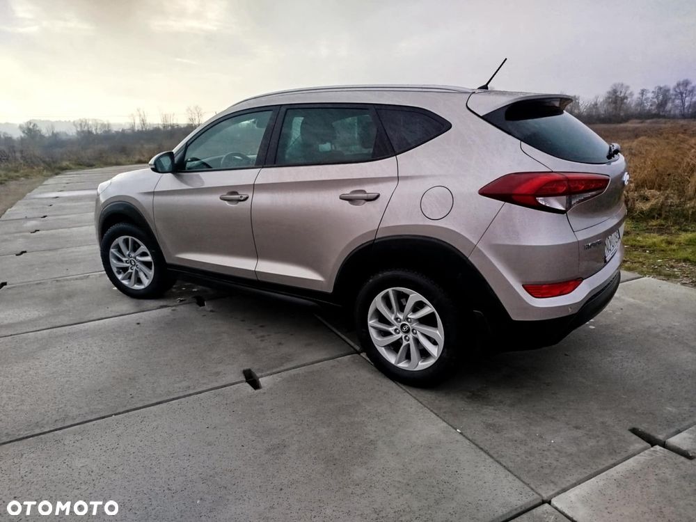Hyundai Tucson 1.7 CRDI BlueDrive Classic 2WD - 4
