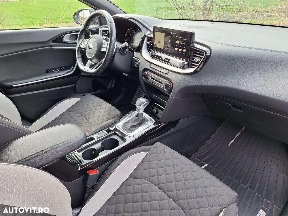 Kia Pro Ceed ProCeed 1.6 CRDi DCT7 SCR GT LINE - 30
