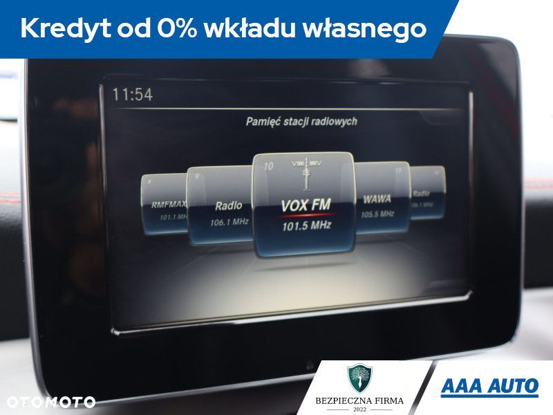 Mercedes-Benz GLA - 13