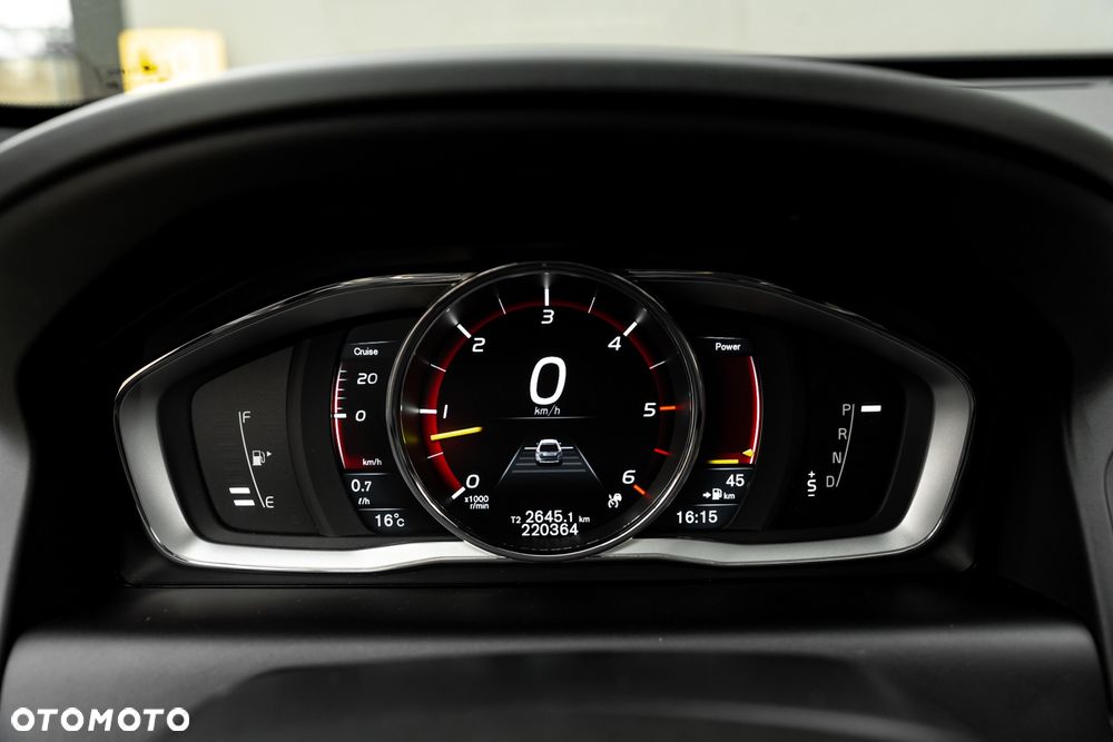 Volvo XC 60 D4 AWD Geartronic Summum - 32