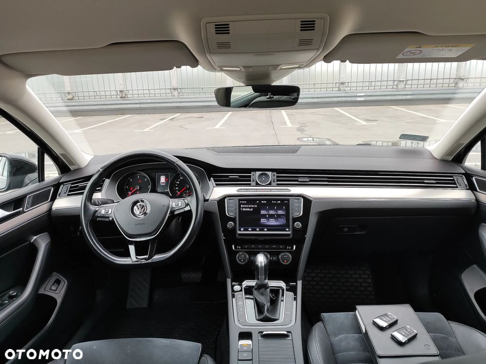 Volkswagen Passat Variant 2.0 TDI BMT 4Mot Highline DSG - 23