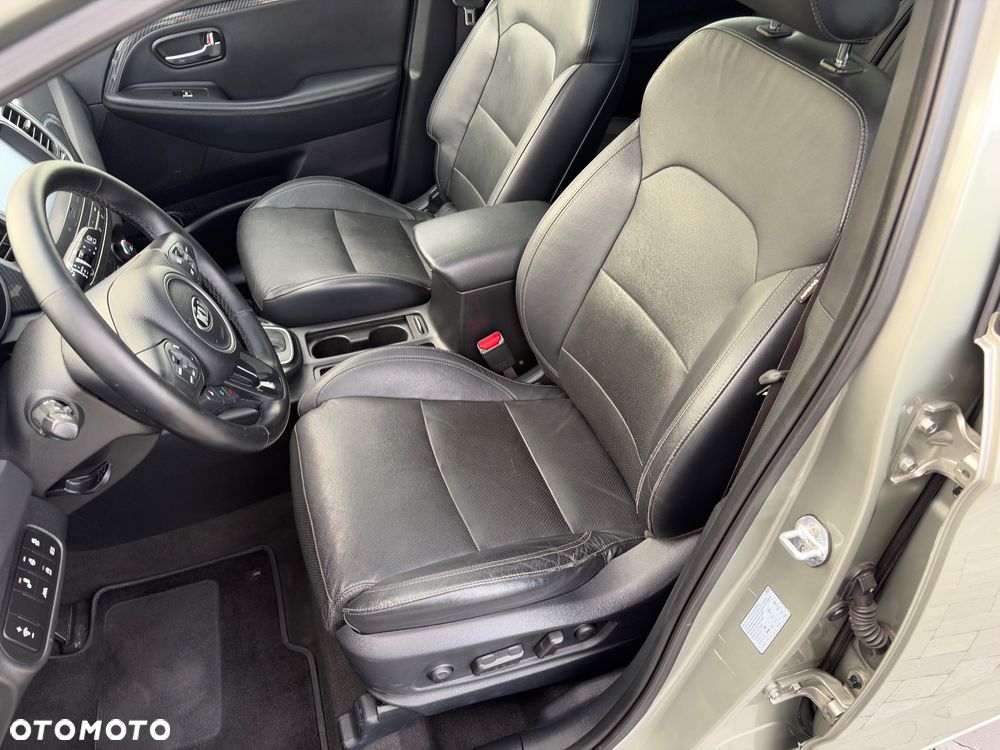 Kia Carens 1.7 CRDi Business Line 7os 7DCT - 22