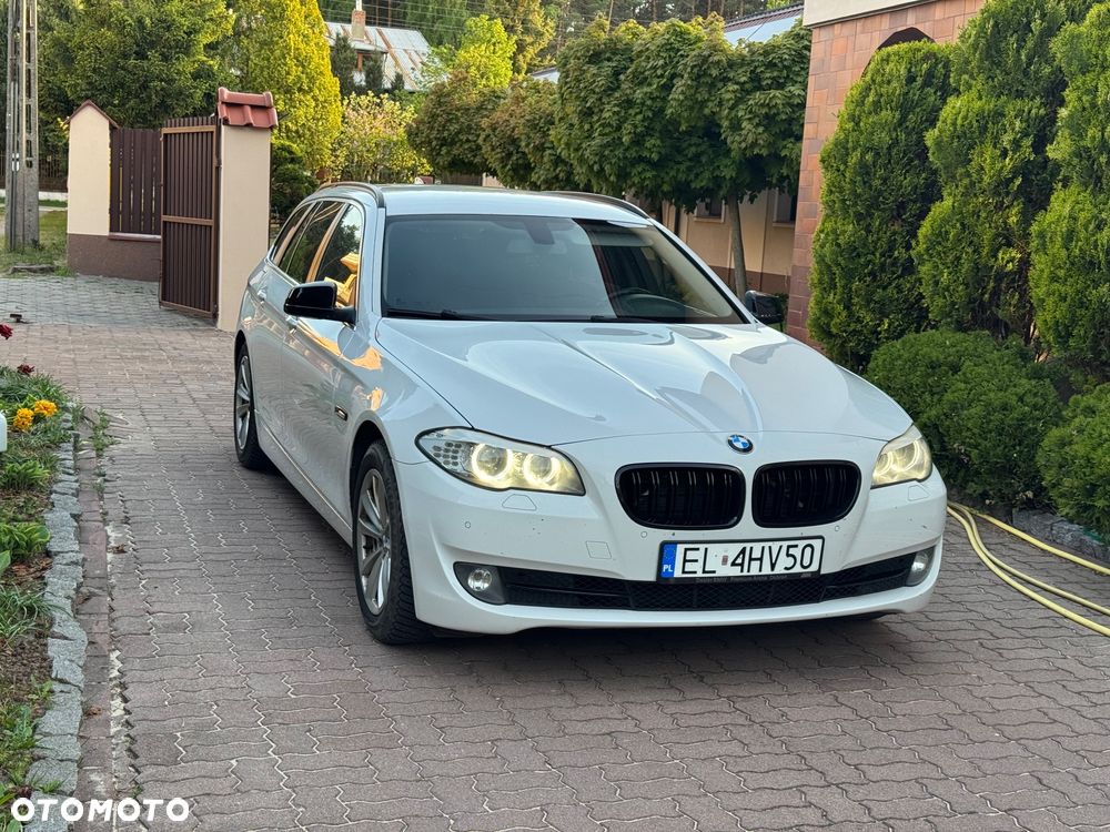 BMW Seria 5 520d Blue Performance - 3
