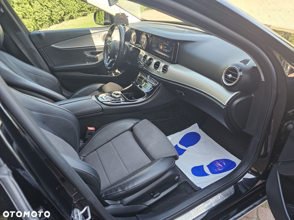 Mercedes-Benz Klasa E 220 d 9G-TRONIC - 10