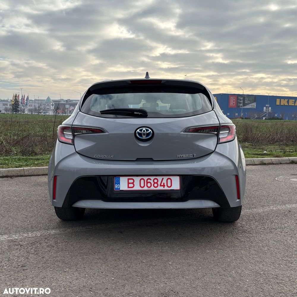 Toyota Corolla 1.8 HSD Business - 11