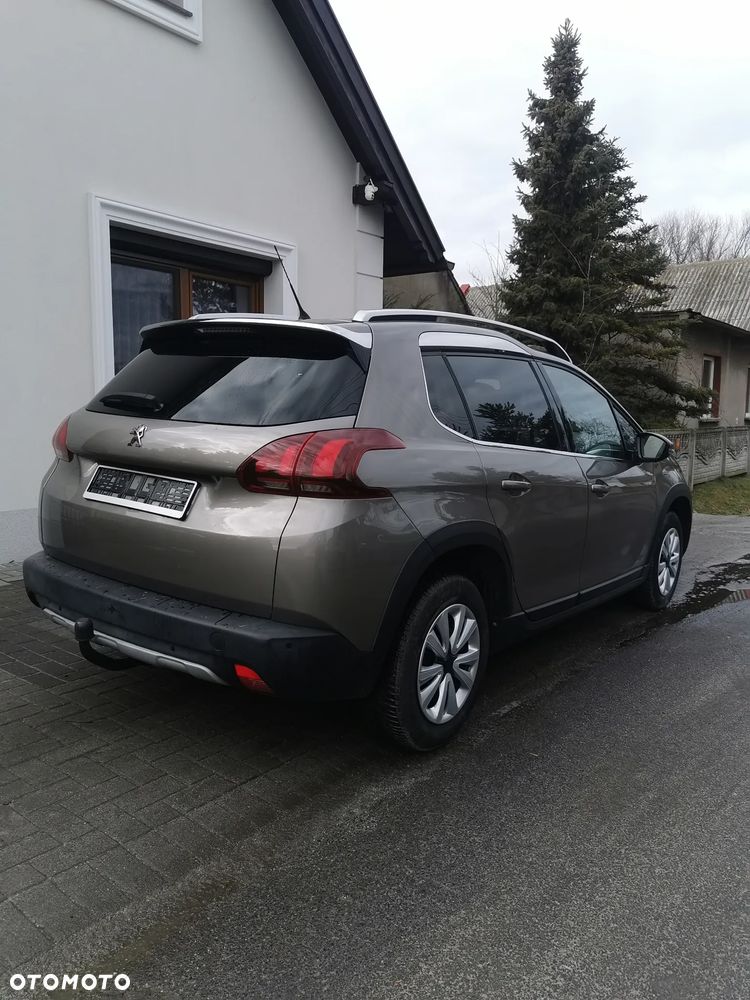 Peugeot 2008 BlueHDi 100 STOP & START Active - 4