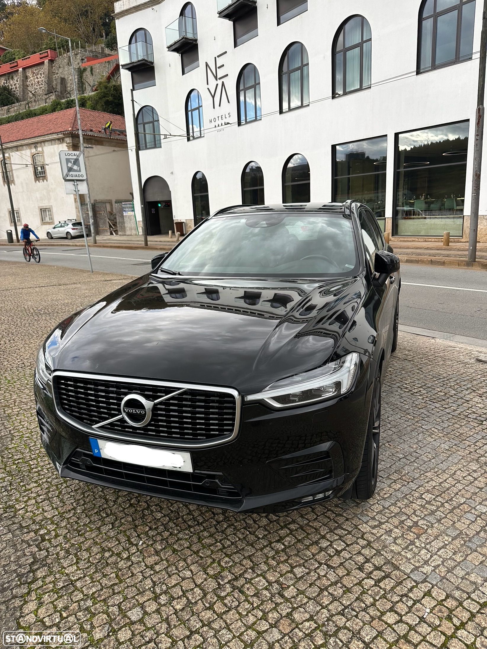 Volvo XC 60 D4 Geartronic RDesign - 1