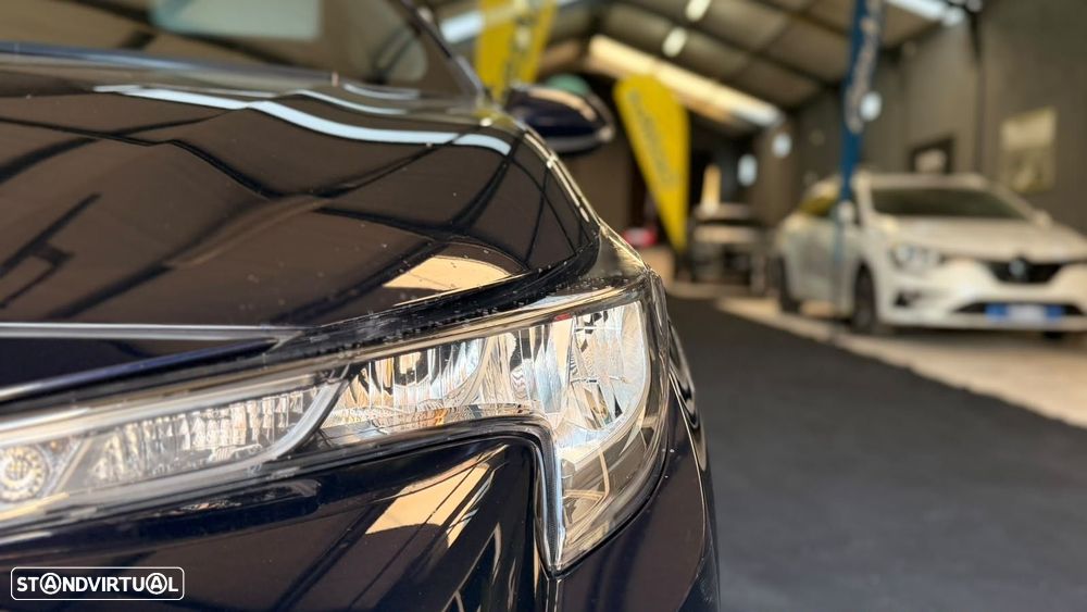 Toyota Corolla 1.8 Hybrid Square Collection - 17