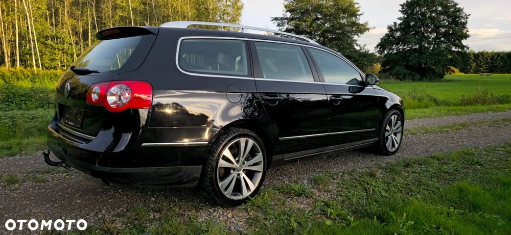 Volkswagen Passat Variant 3.2 V6 FSI 4Motion DSG Highline - 4