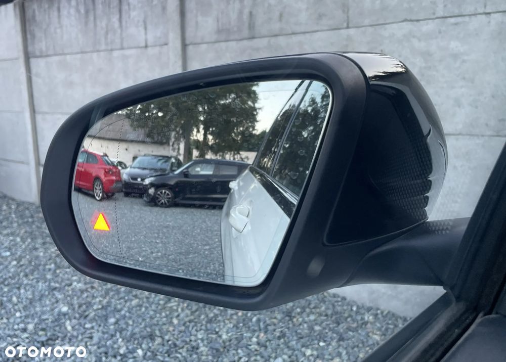 Mercedes-Benz GLC 220 d 4Matic 9G-TRONIC AMG Line - 36
