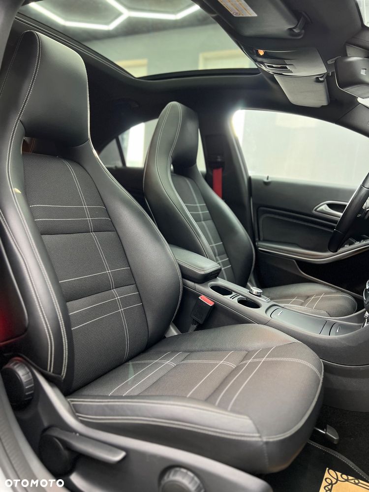 Mercedes-Benz CLA - 10
