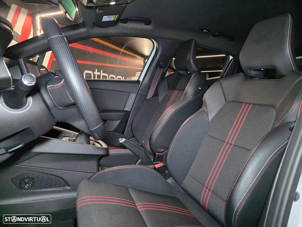 Renault Clio 1.0 TCe RS Line - 23