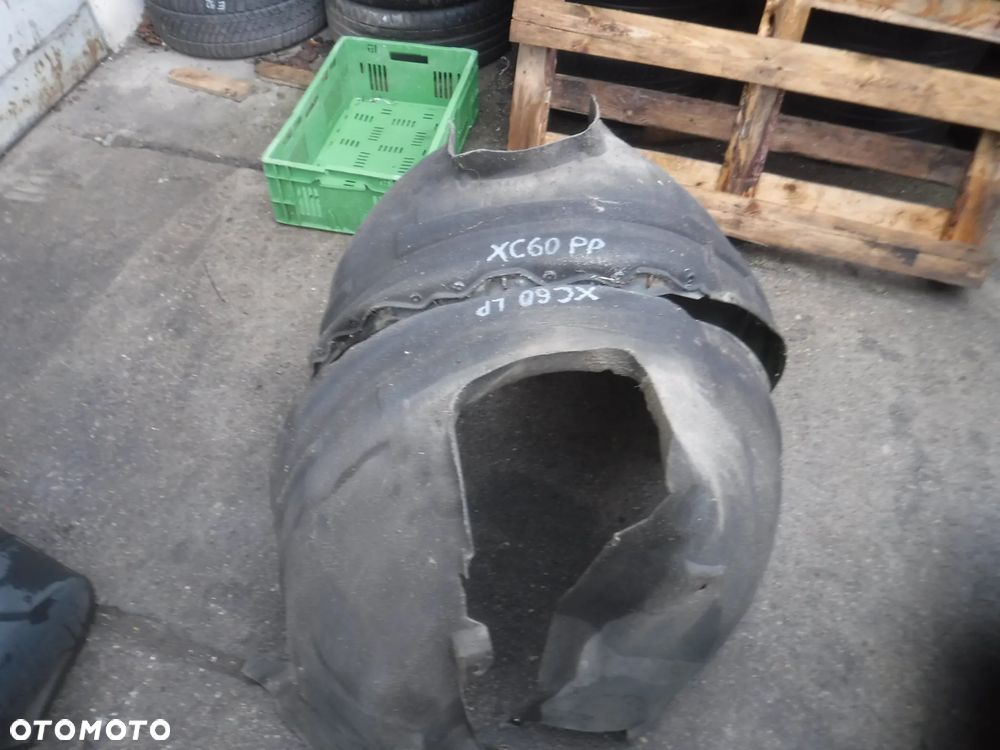 Volvo XC60 I nadkole lewe przod - 2