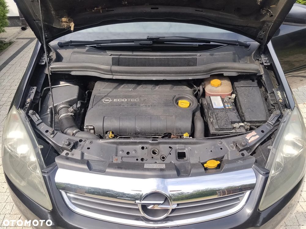Opel Zafira - 16