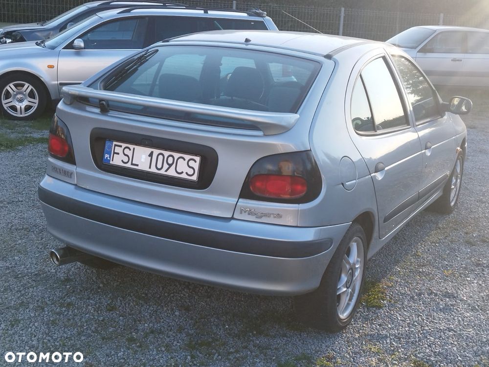 Renault Megane - 2