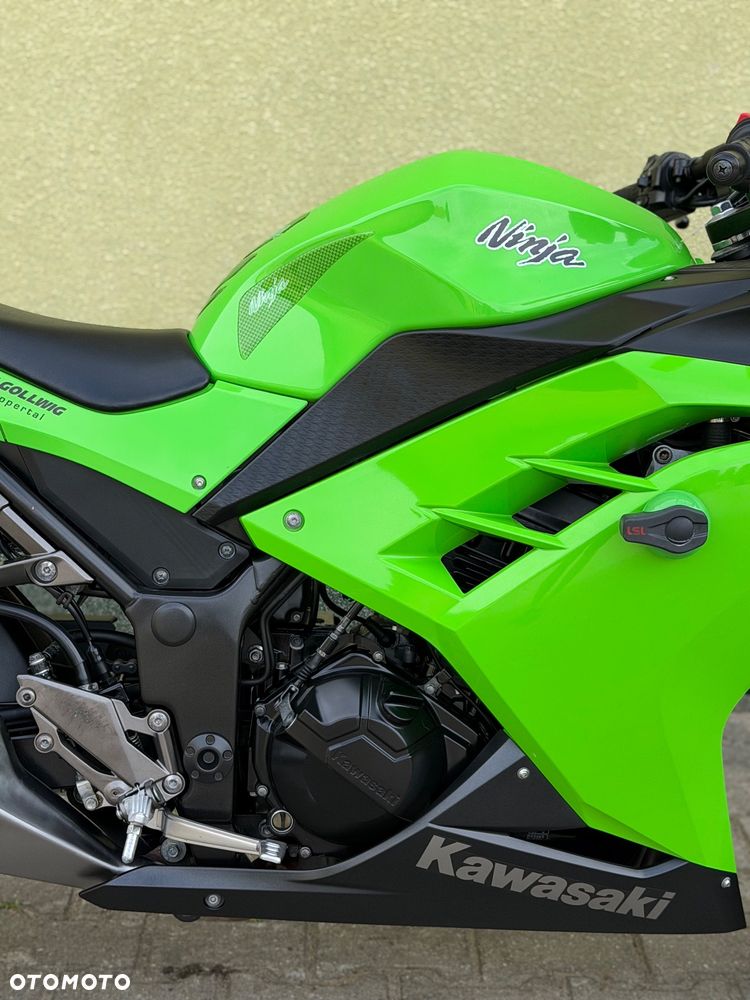 Kawasaki Ninja 300 ABS - 9