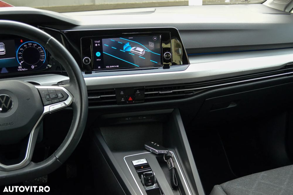 Volkswagen Golf - 38