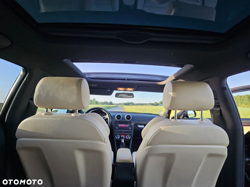Audi A3 Sportback 2.0 TDI quattro Ambiente - 8