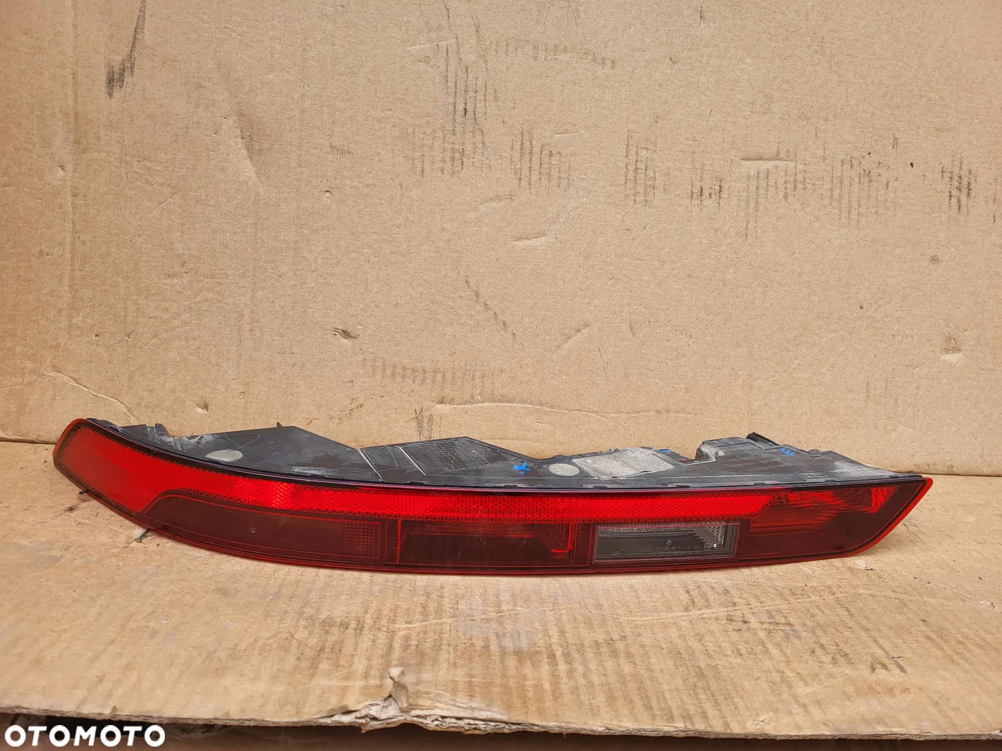 LAMPA TYL W ZDERZAK AUDI Q5 II 80A945070B 80A945069B - 30