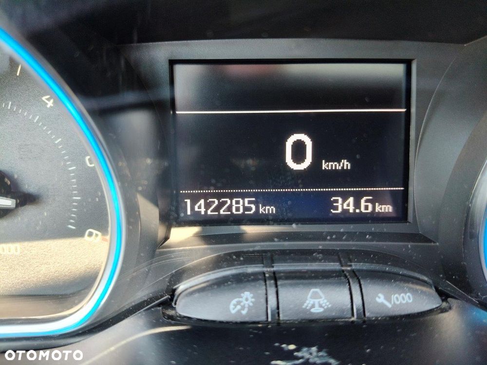 Peugeot 2008 1.5 BlueHDi Allure S&S - 14