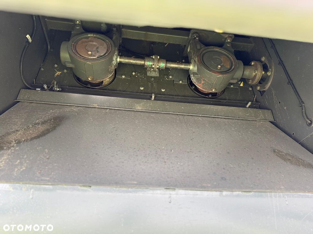 Claas Lexion 750TT z hederem - 8