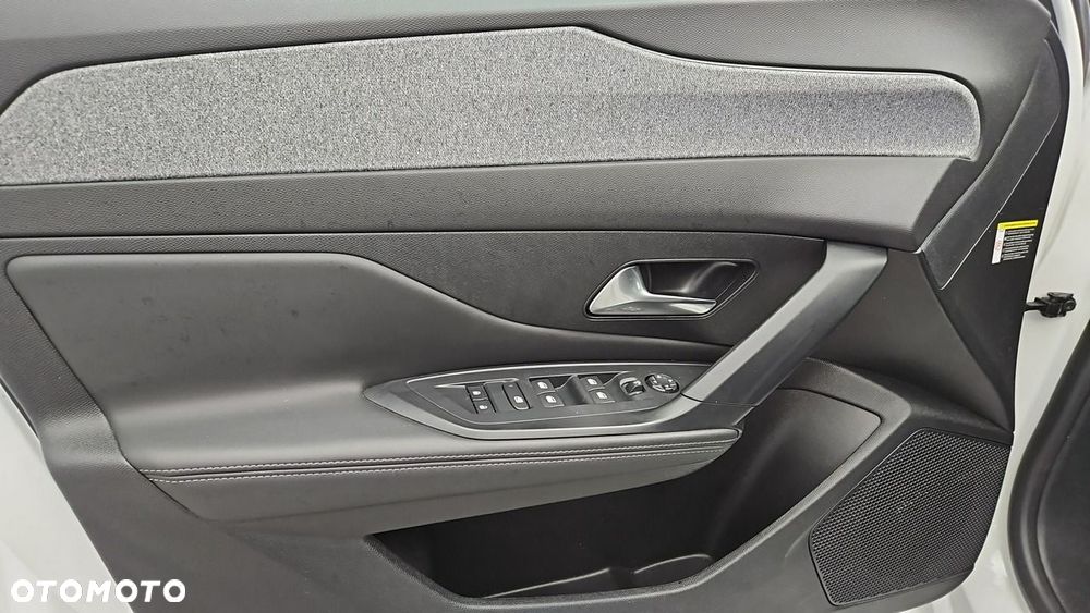 Peugeot 308 1.5 BlueHDi Allure S&S EAT8 - 11