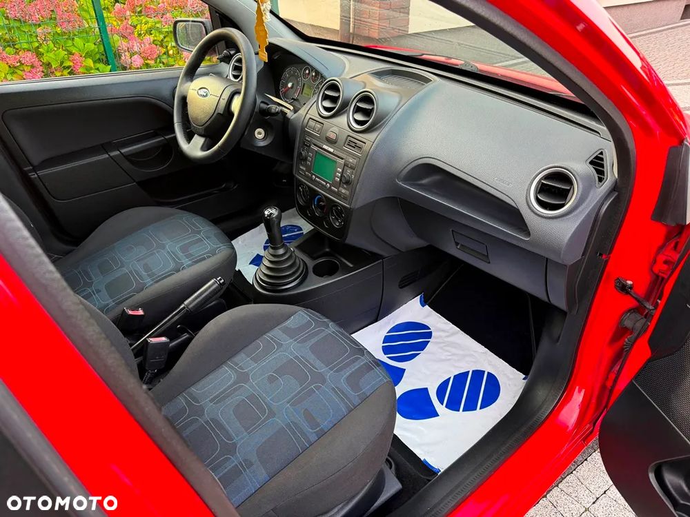 Ford Fiesta 1.3 Style - 23