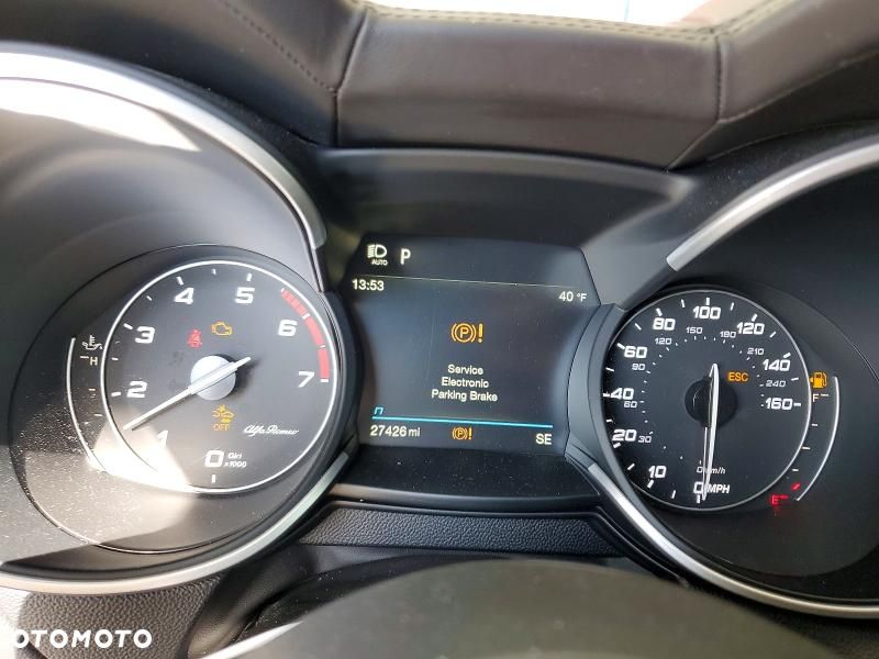 Alfa Romeo Stelvio - 13