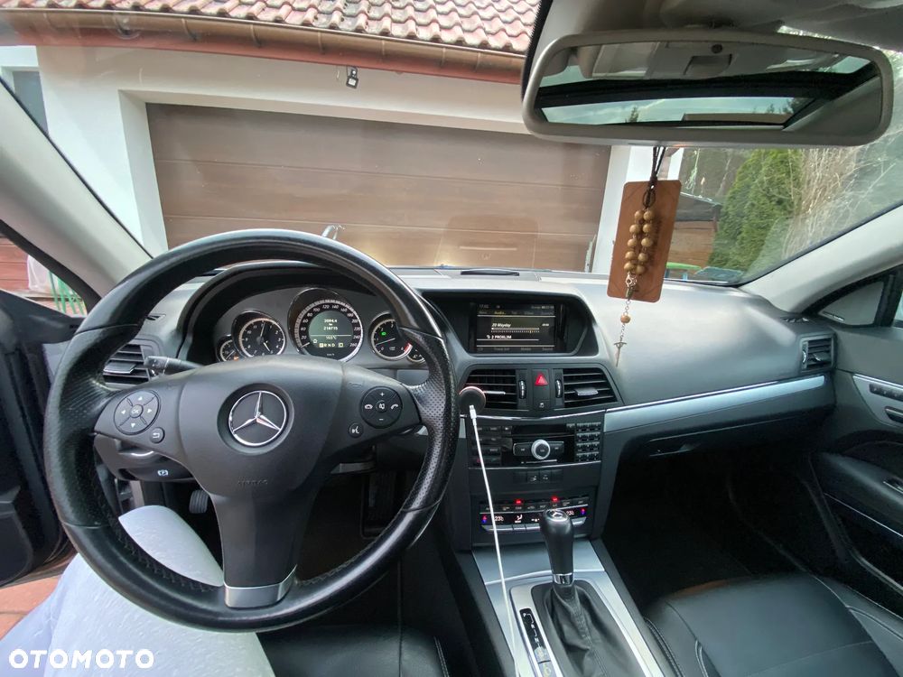 Mercedes-Benz Klasa E 350 CDI BlueEff - 12