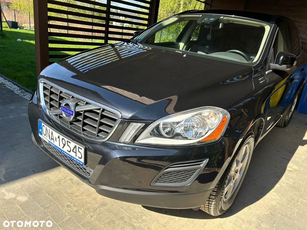 Volvo XC 60 D4 Momentum - 1