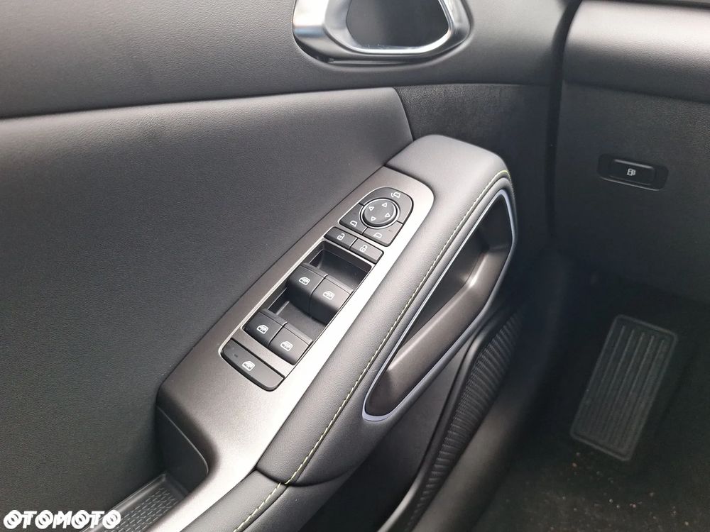BYD Atto 2 DM-i - 12