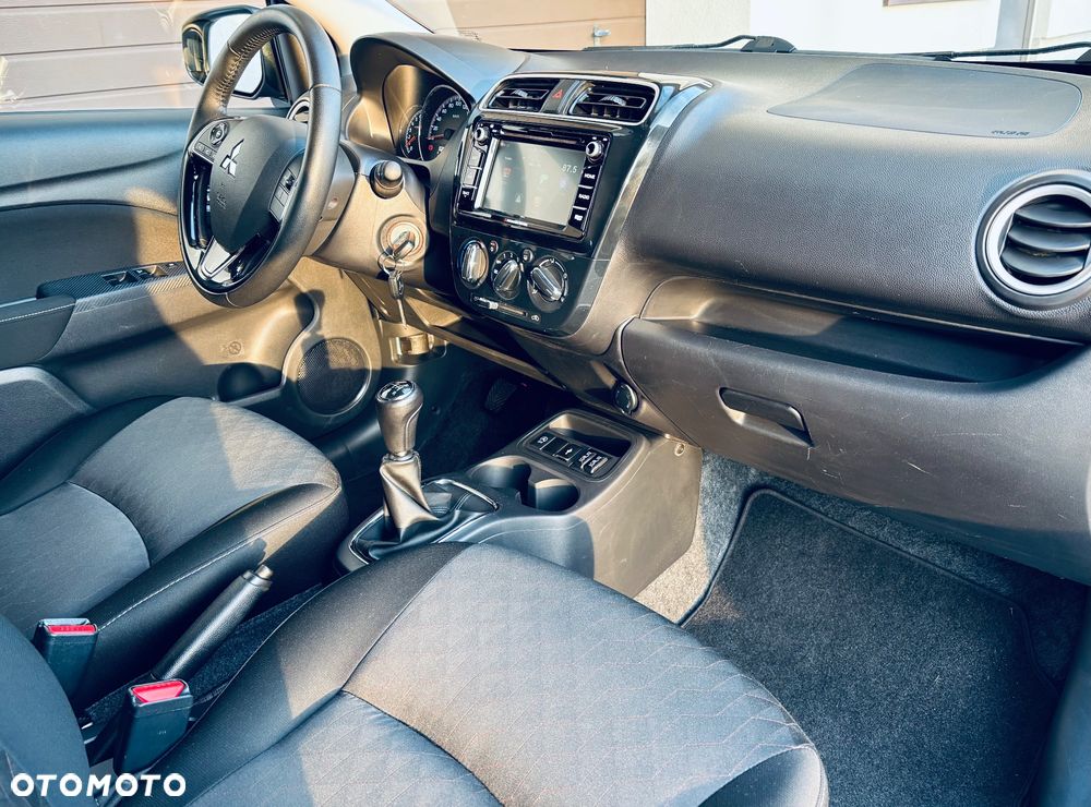 Mitsubishi Space Star - 19