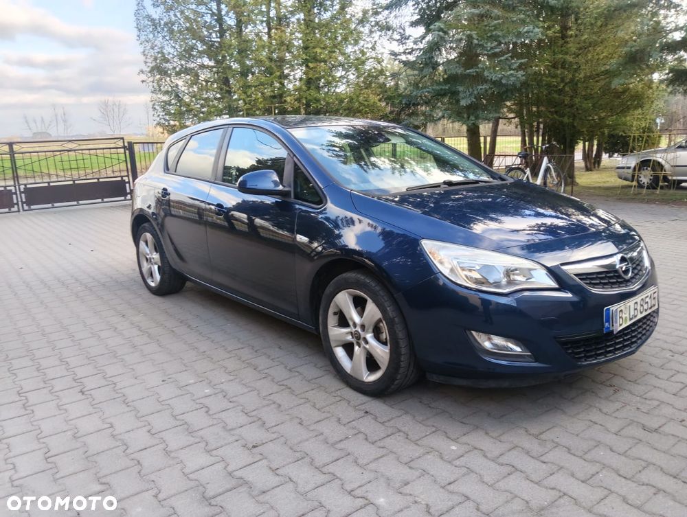 Opel Astra 1.4 Cosmo - 14