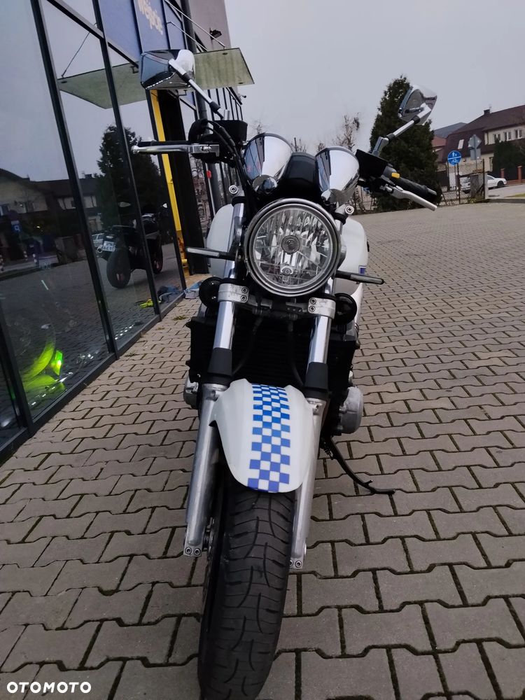 Suzuki GSX - 13