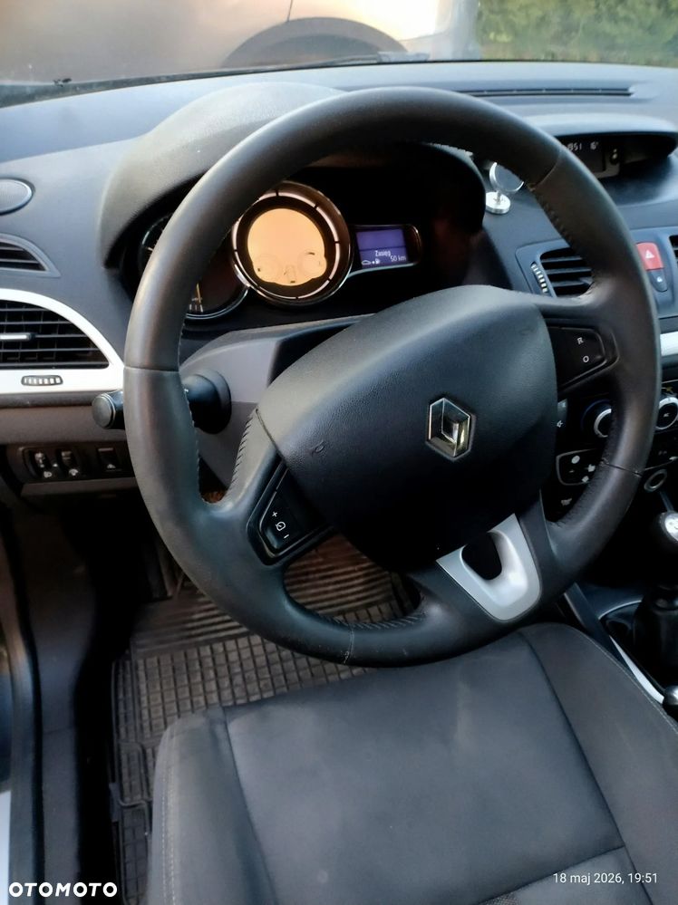 Renault Megane TCe 130 Dynamique - 9