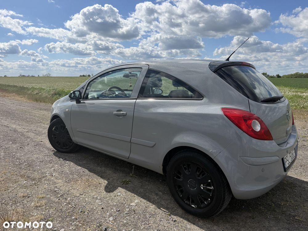 Opel Corsa - 4