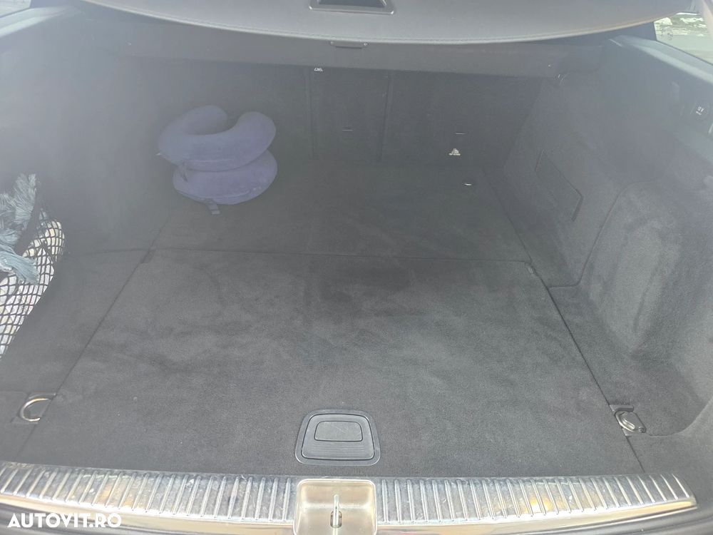 Mercedes-Benz E - 15