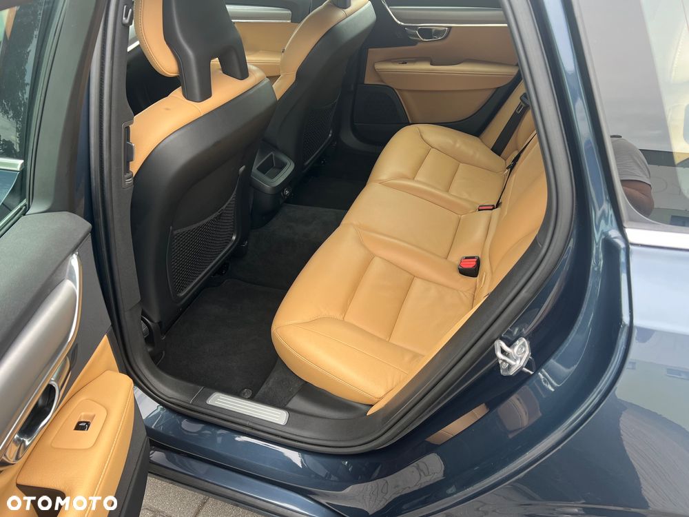 Volvo V90 - 18