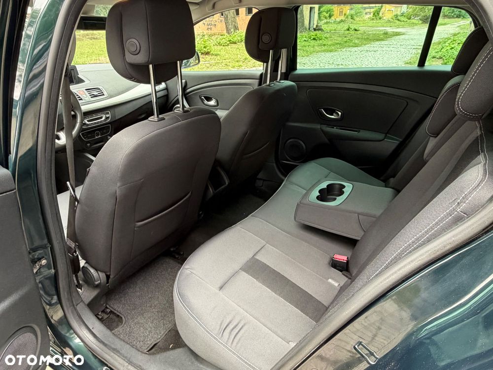 Renault Megane 1.6 16V Luxe Privilege - 24