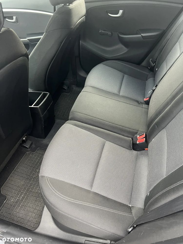 Hyundai i30 1.4 Classic - 6