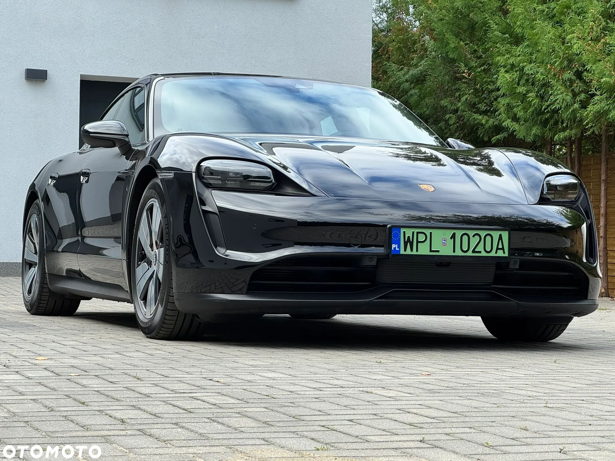 Porsche Taycan - 1