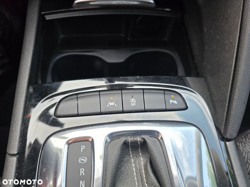 Opel Insignia 2.0 CDTI Innovation S&S - 18
