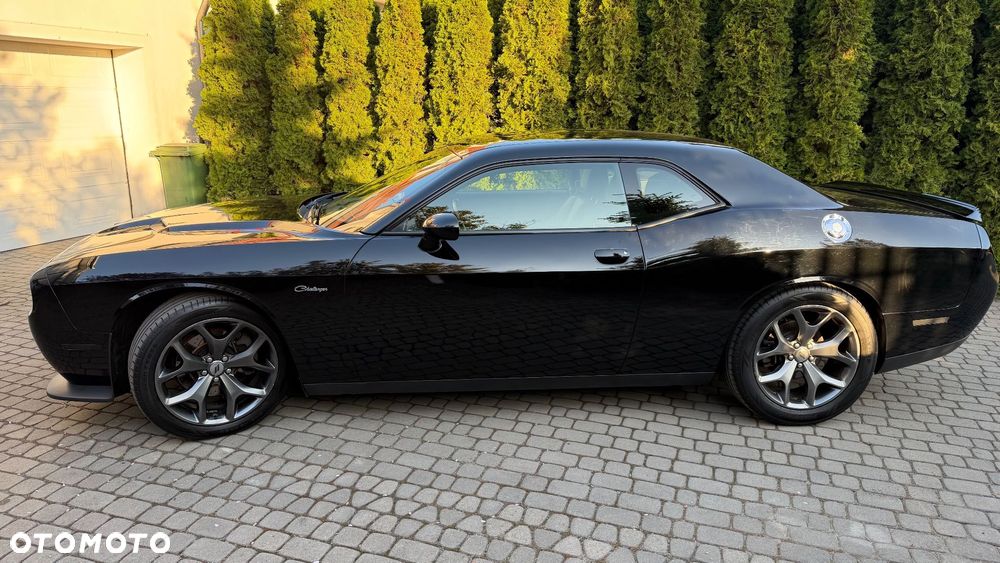 Dodge Challenger - 3