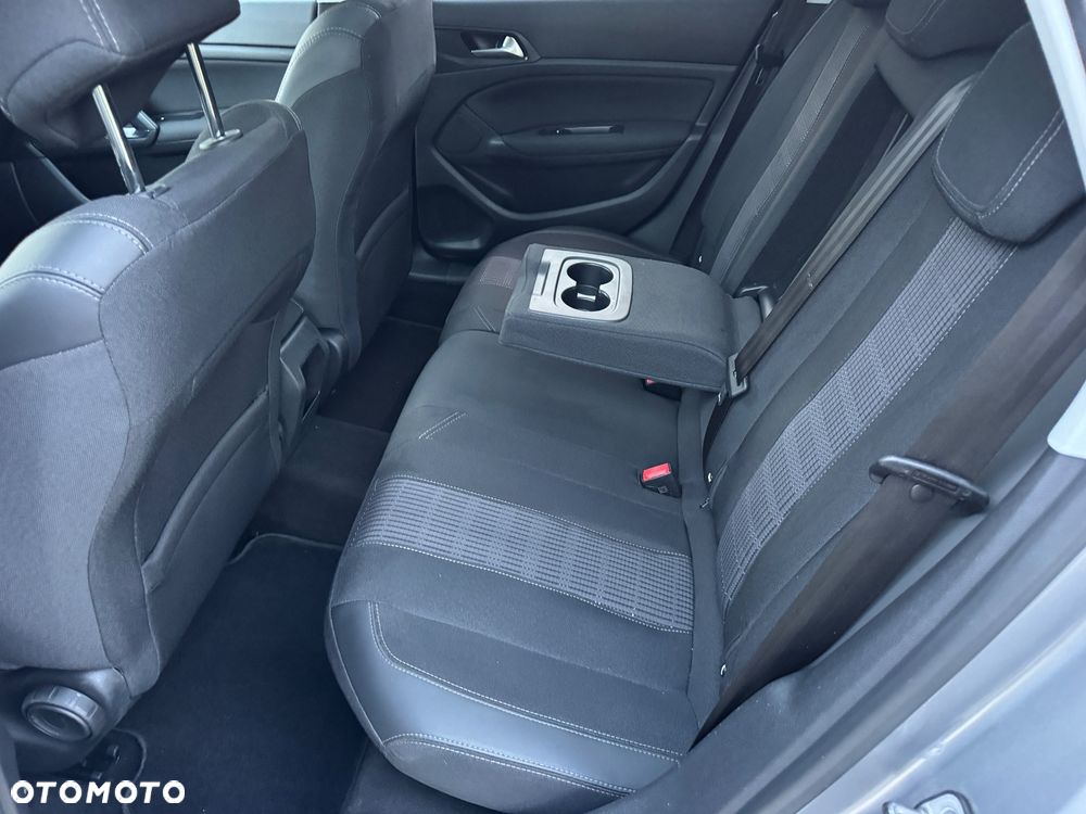 Peugeot 308 - 7