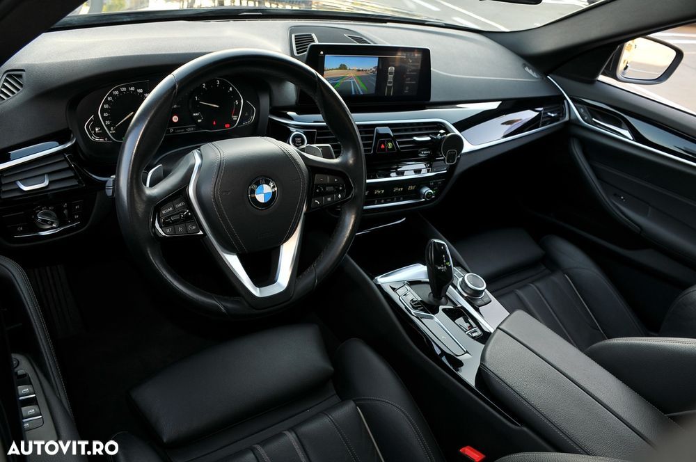 BMW Seria 5 520d AT MHEV - 11