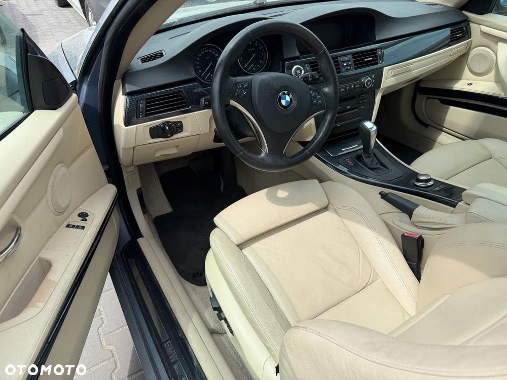 BMW Seria 3 325i - 10